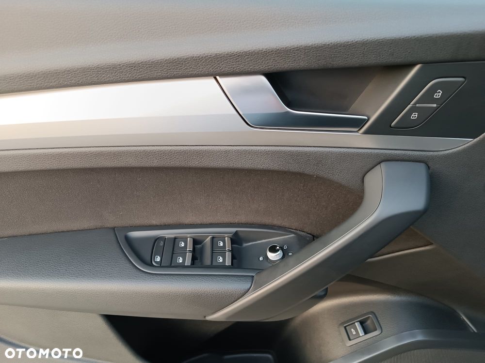 Audi Q5 35 TDI mHEV S tronic - 28