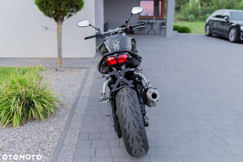 Yamaha FZ - 4