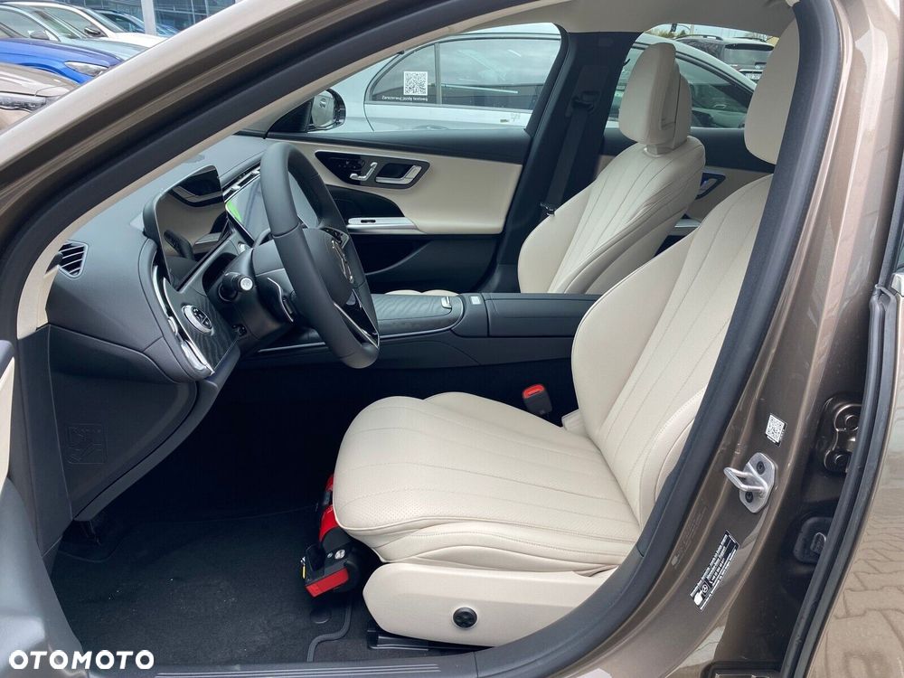 Mercedes-Benz Klasa E 220 d mHEV 4-Matic AMG 9G-Tronic - 10