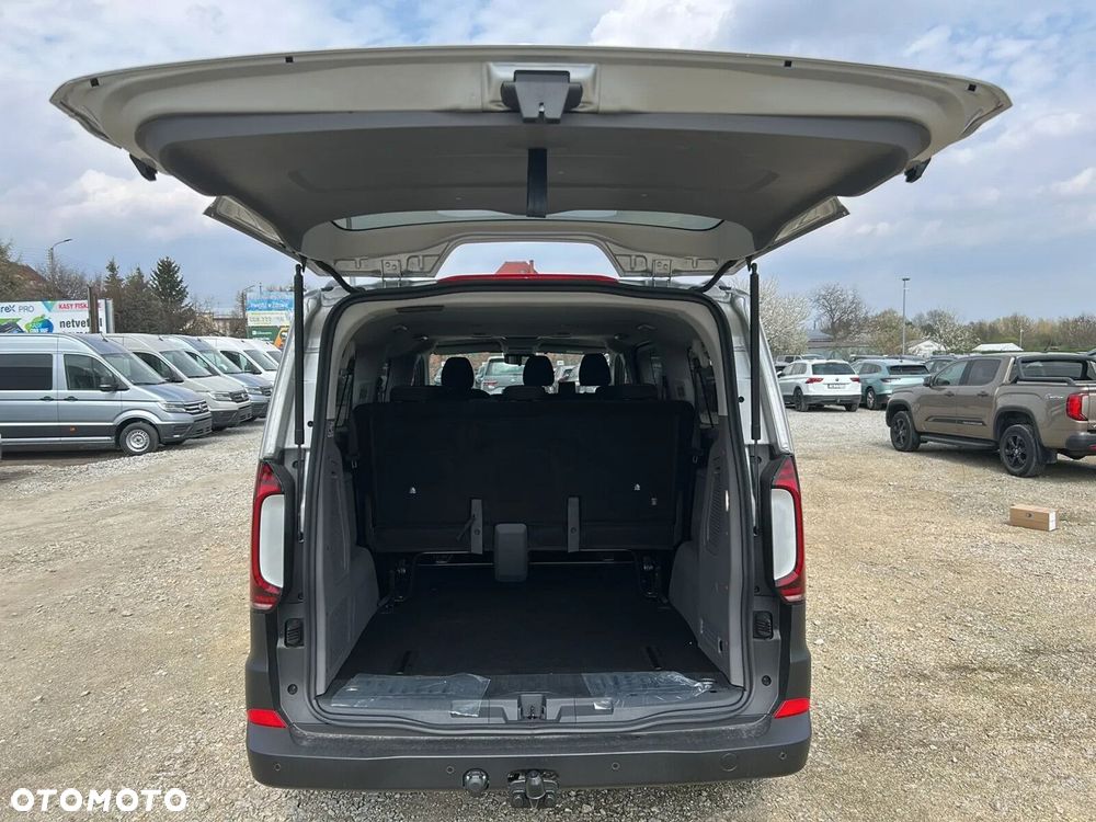 Volkswagen Caravelle - 17