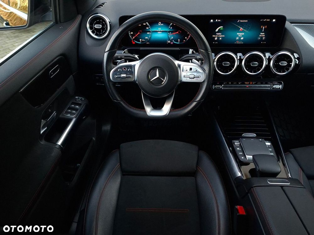 Mercedes-Benz GLA - 19