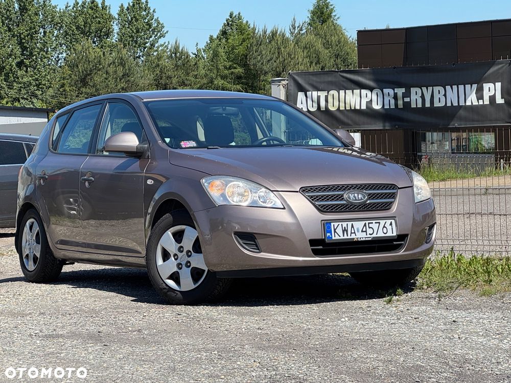 Kia Ceed 1.6 Comfort - 1