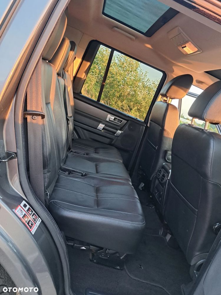 Land Rover Discovery SD V6 HSE - 14