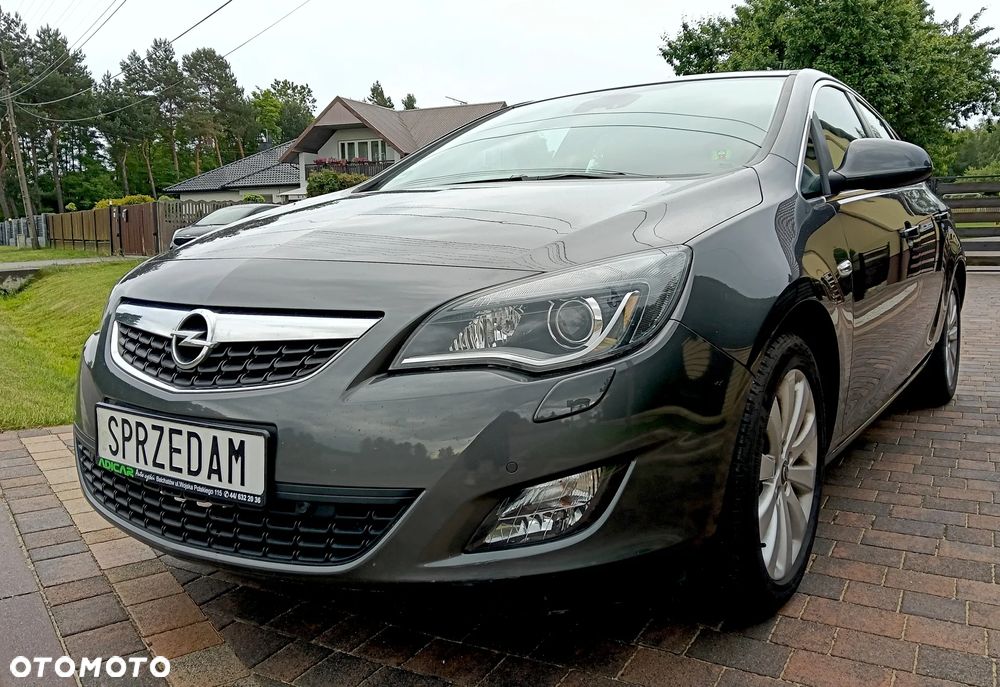 Opel Astra 1.4 T Cosmo - 1