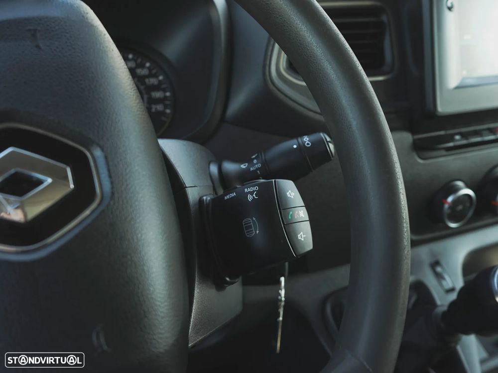 Renault MASTER III  2.3 DCI 135 FWD IVA DEDUTIVEL - 17