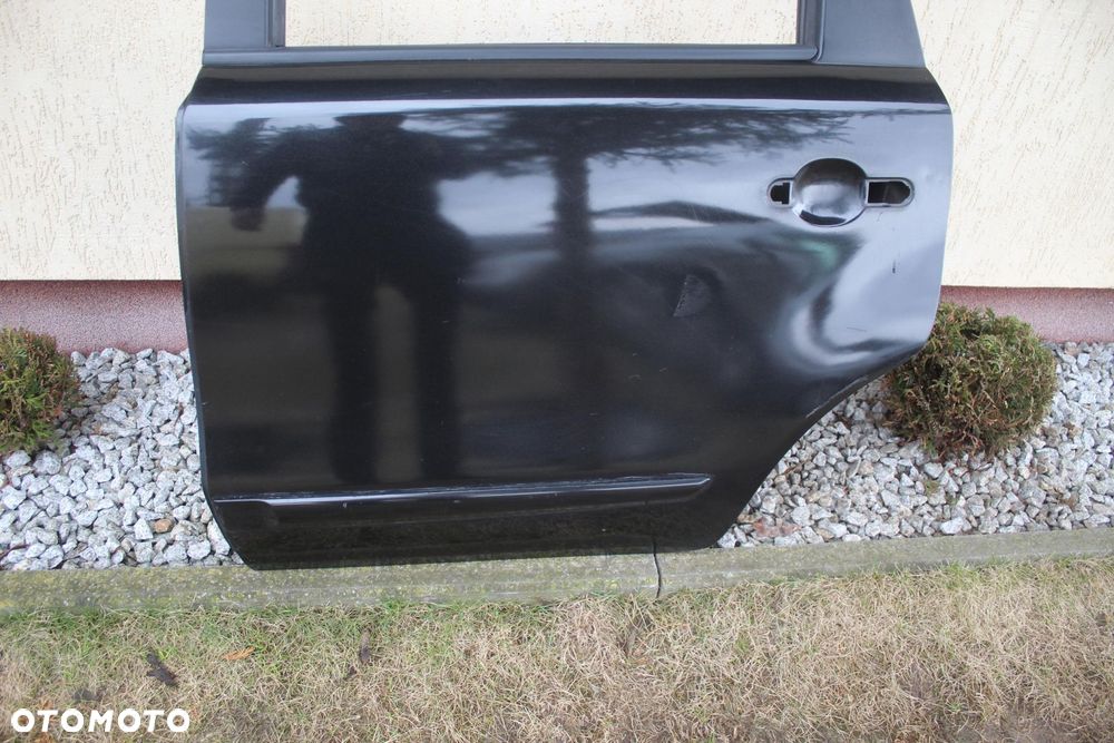 DRZWI LEWY TYŁ TYLNE Z11 NISSAN NOTE E11 - 4