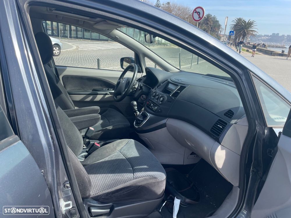 Mitsubishi Grandis 2.0 DI-D Intense P1 - 8