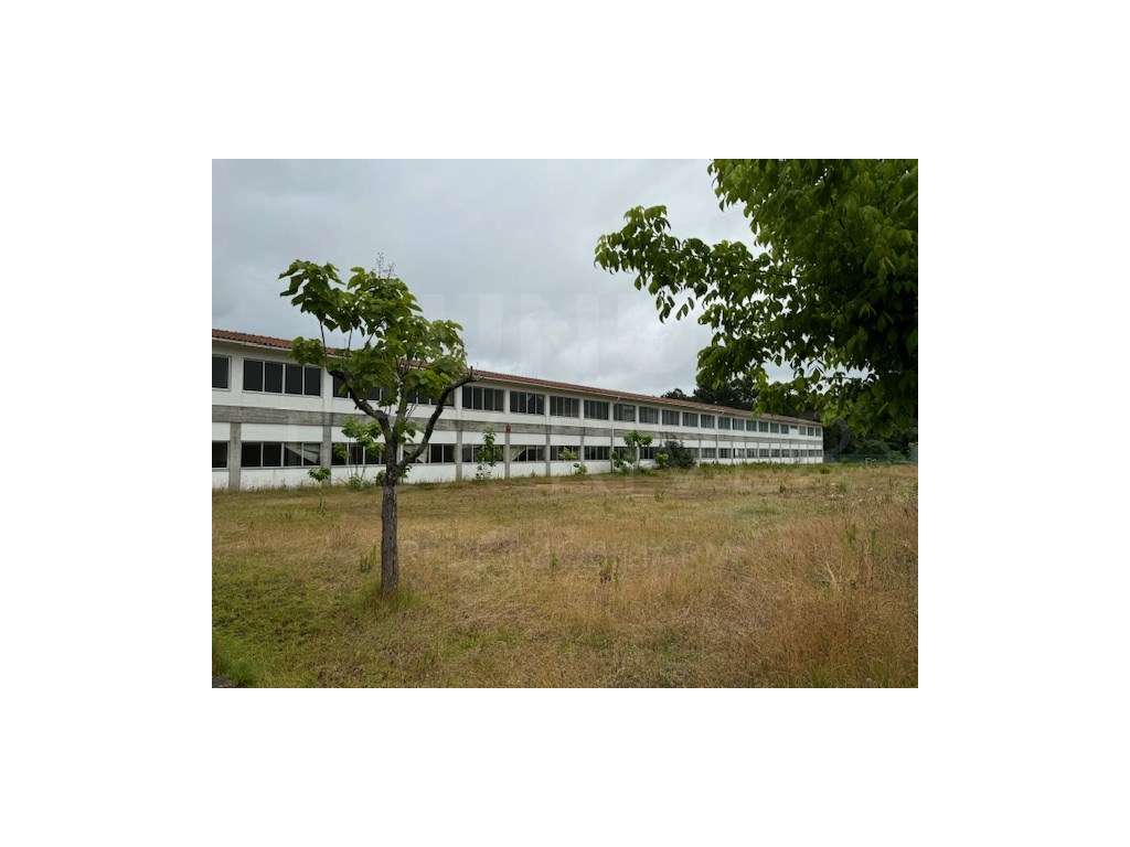 Colégio em Vila Nova de Cerveira - Grande imagem: 2/32