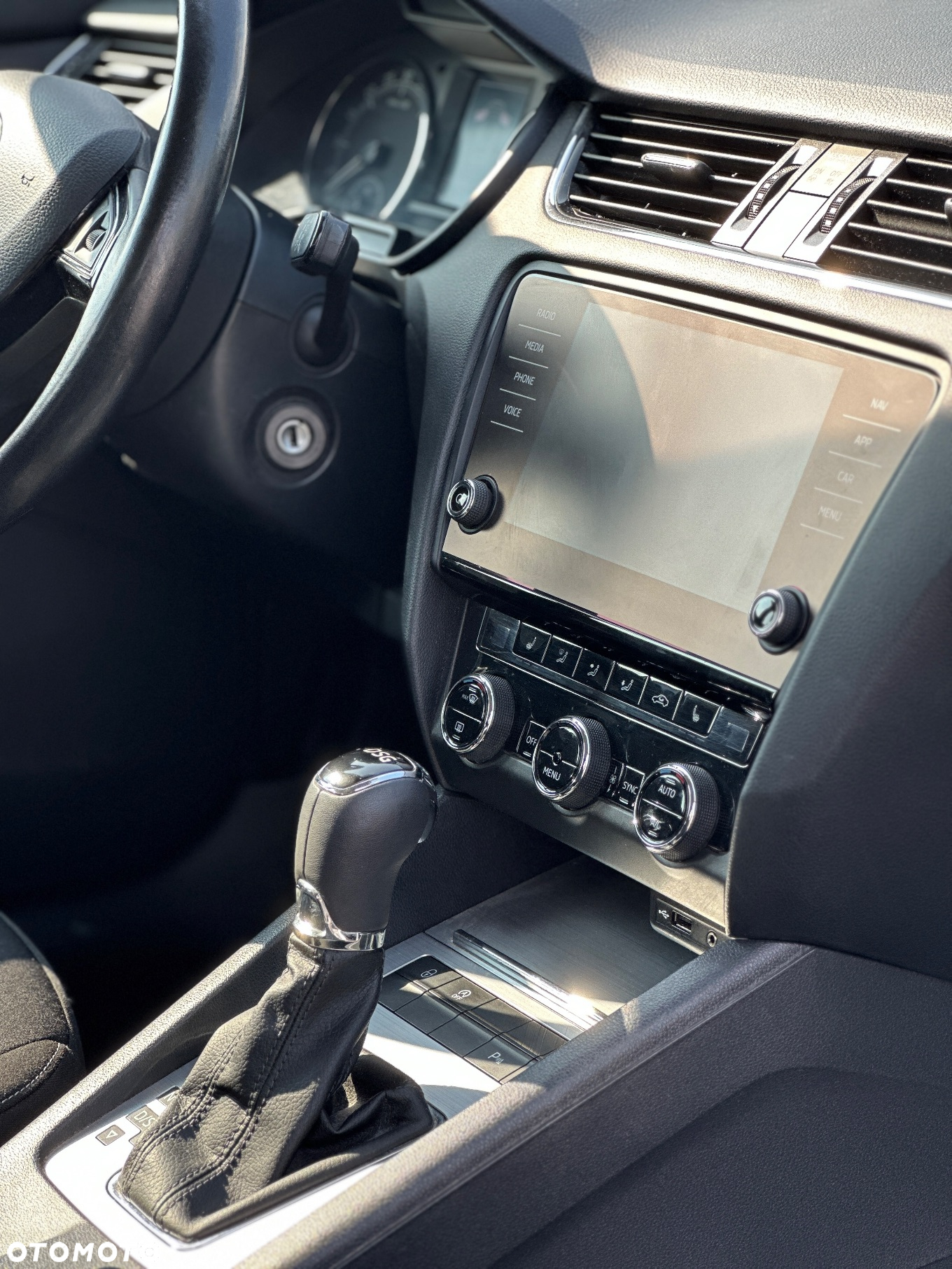 Skoda Octavia 1.6 TDI Ambition DSG - 20