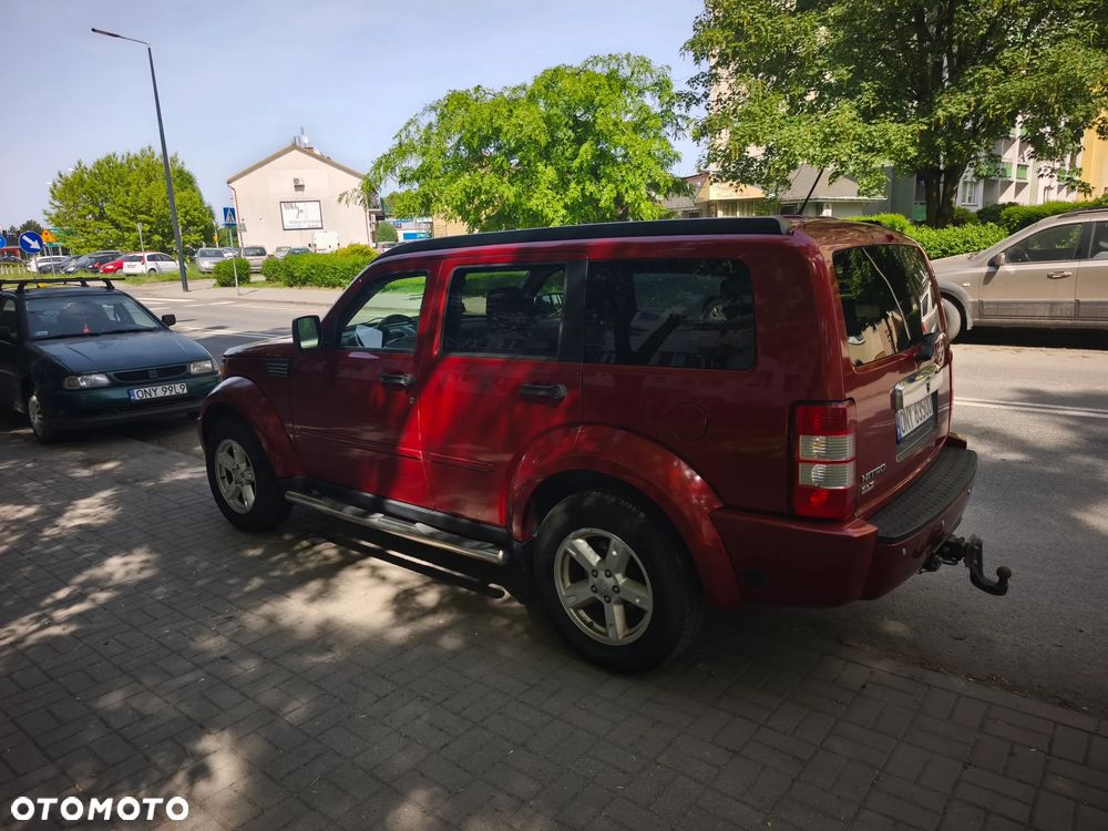 Dodge Nitro - 4
