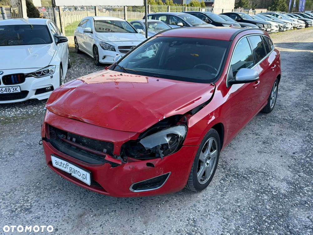 Volvo V60 D2 Momentum - 1