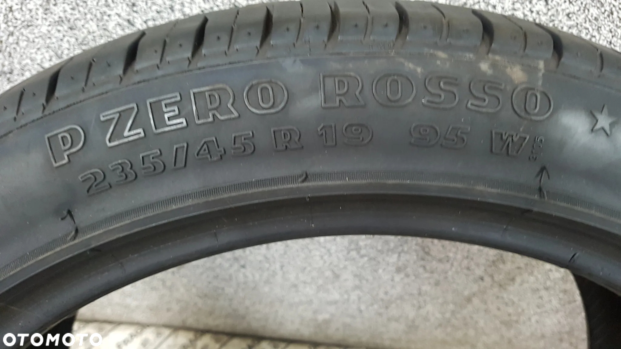 PORELLI PZERO ROSSO 235/45R19   235/45/19 - 6