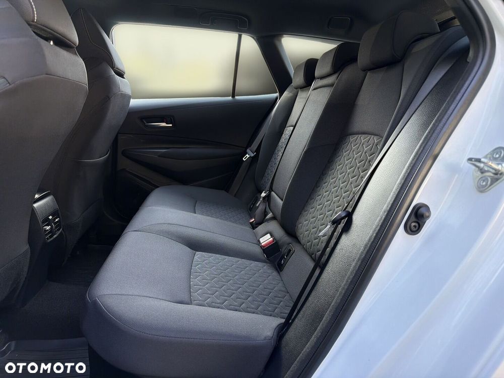 Toyota Corolla 1.8 Hybrid Comfort - 25