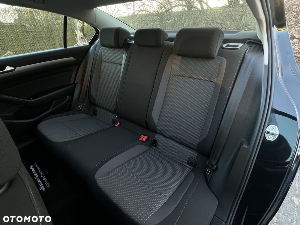 Volkswagen Passat 1.5 TSI EVO Essence - 14