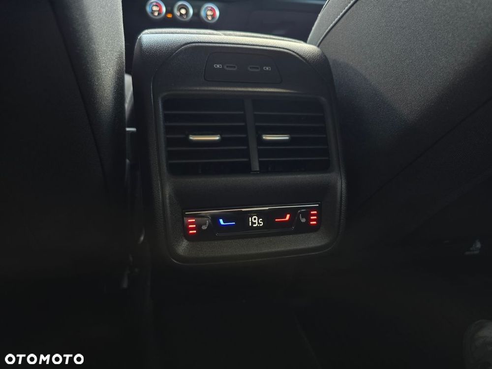 Skoda Superb 1.5 TSI mHEV Selection DSG - 23