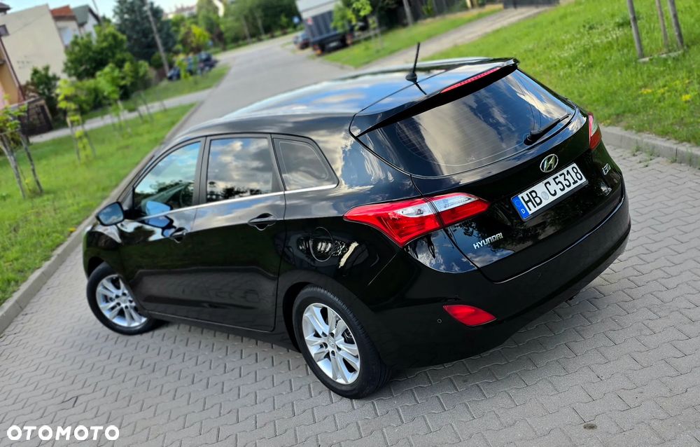 Hyundai i30 i30cw 1.4 Fifa World Cup Edition - 14
