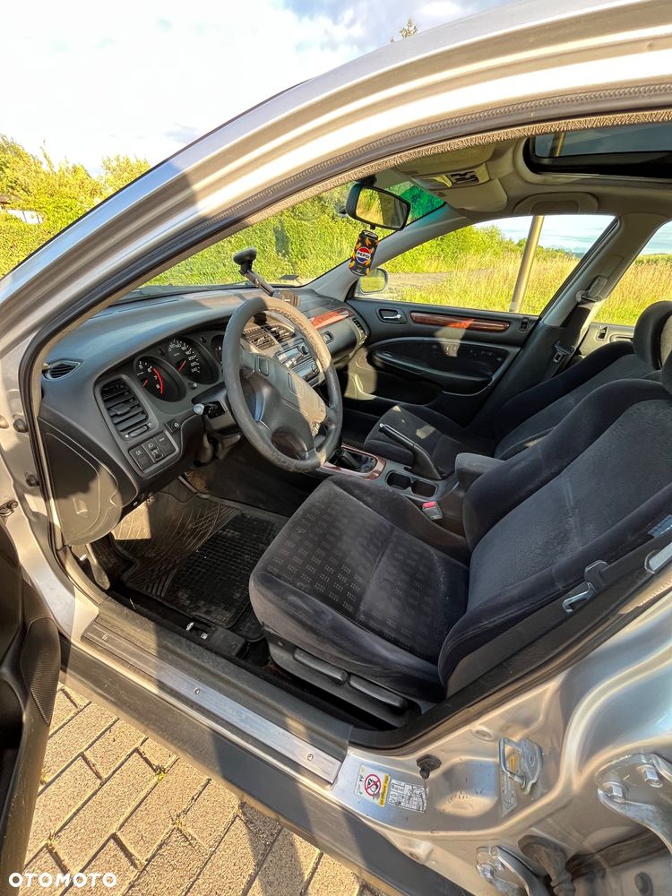 Honda Accord - 10
