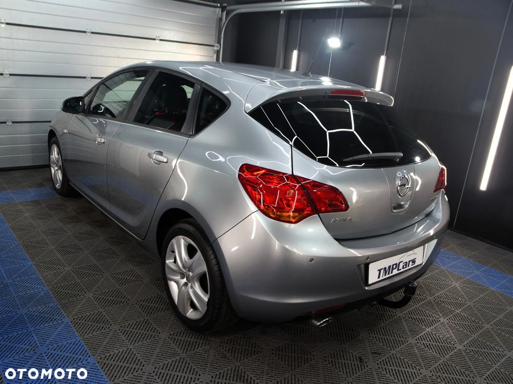 Opel Astra 1.4 Turbo - 27