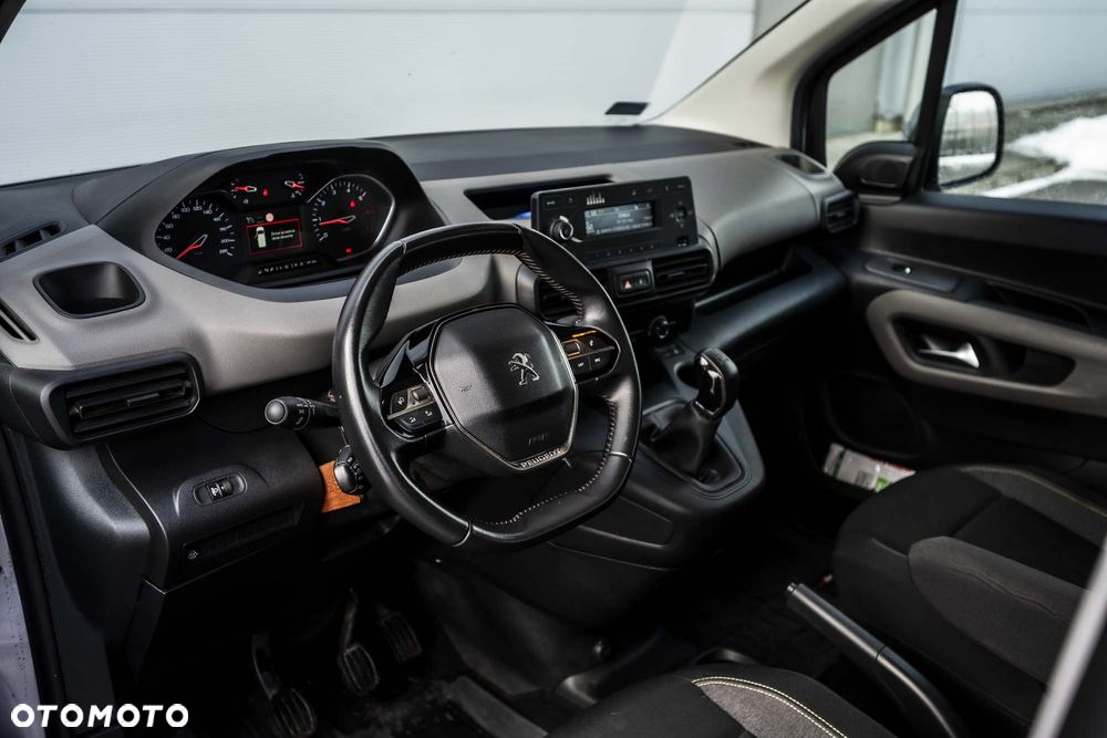 Peugeot Rifter 1.5 BlueHDI Active - 23