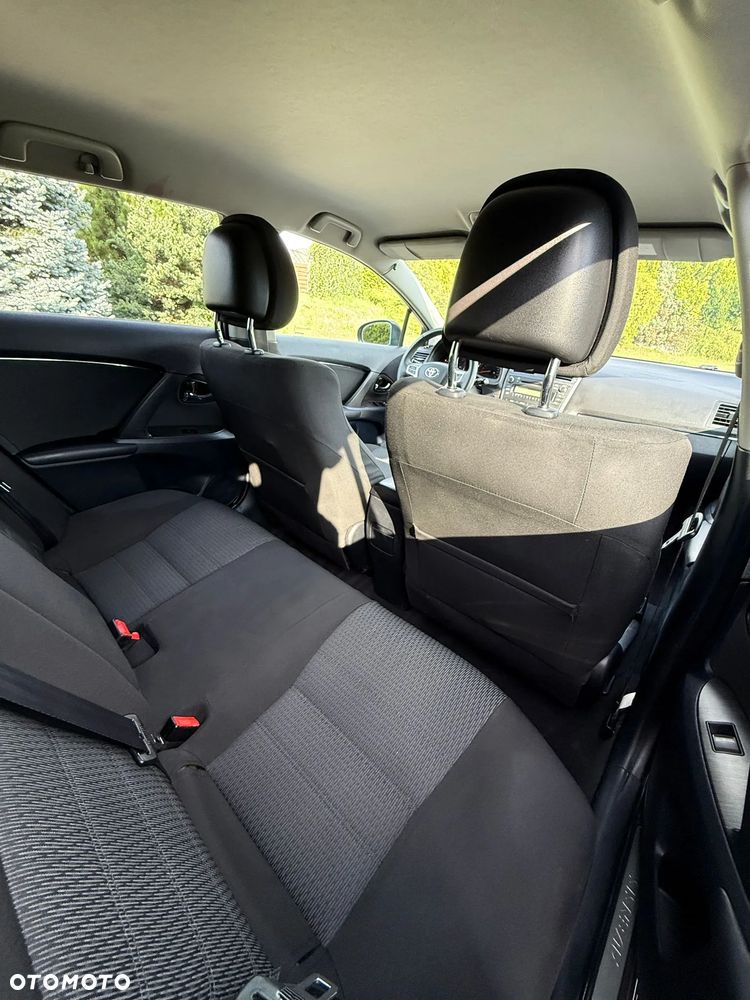 Toyota Avensis 2.0 D-4D Premium - 18