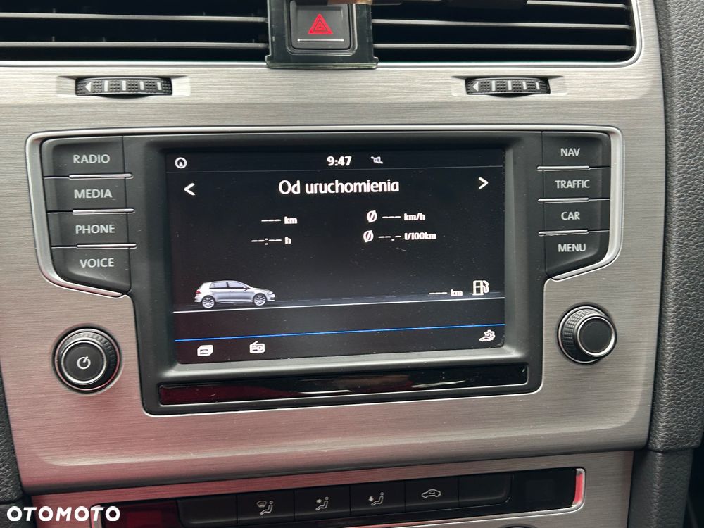 Volkswagen Golf 1.6 TDI DPF BlueMotion - 8