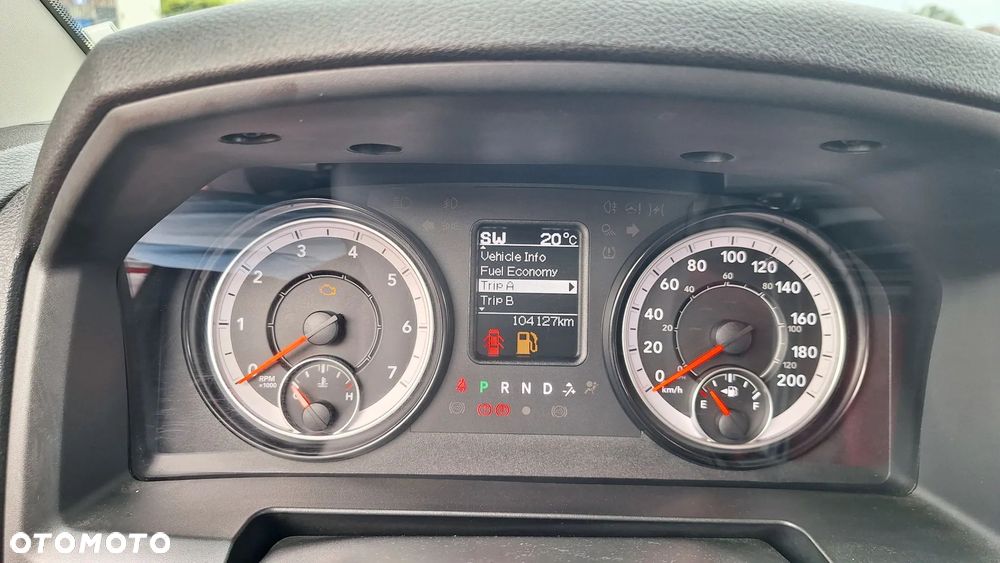 RAM 1500 5.7 Crew Cab Bighorn - 16