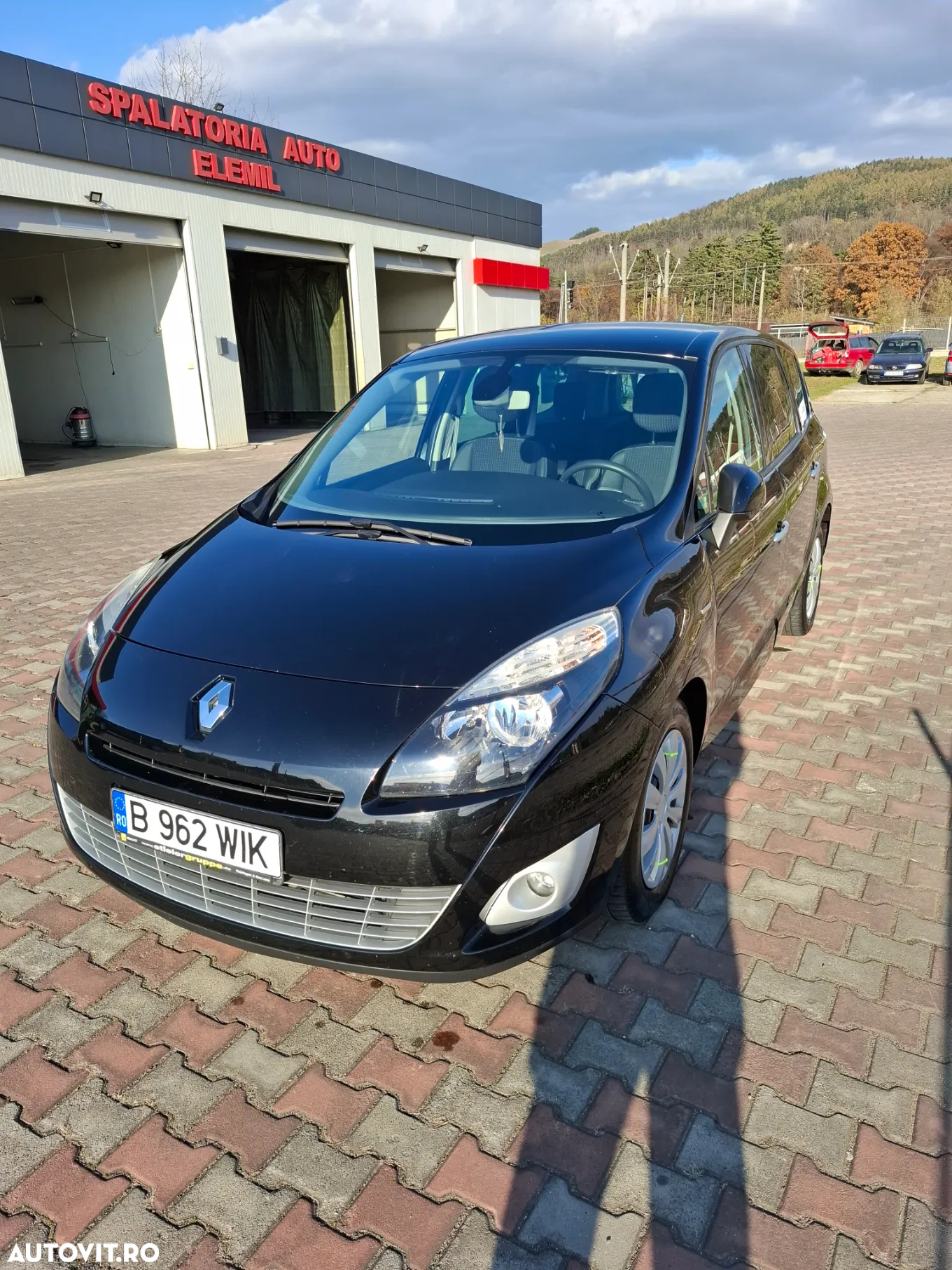 Renault Grand Scenic dCi 130 FAP Bose Edition - 3