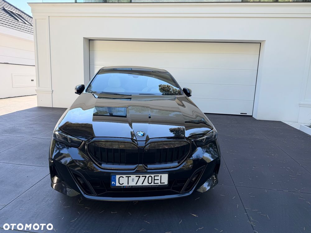 BMW Seria 5 530d xDrive mHEV sport - 3
