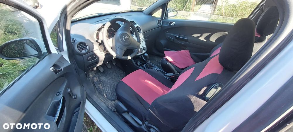 Opel Corsa 1.2 16V Color Edition - 4