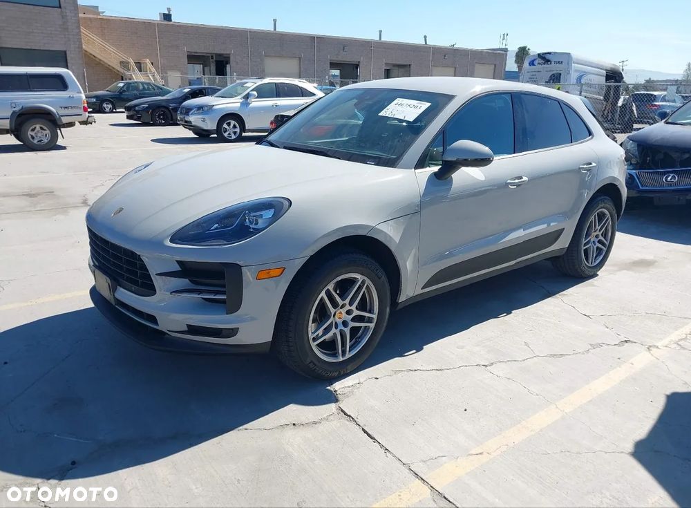 Porsche Macan - 3