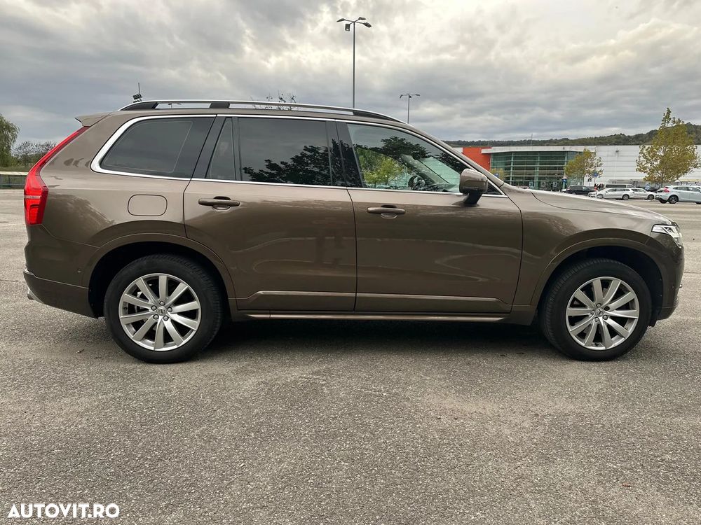 Volvo XC 90 D5 AWD Momentum - 4