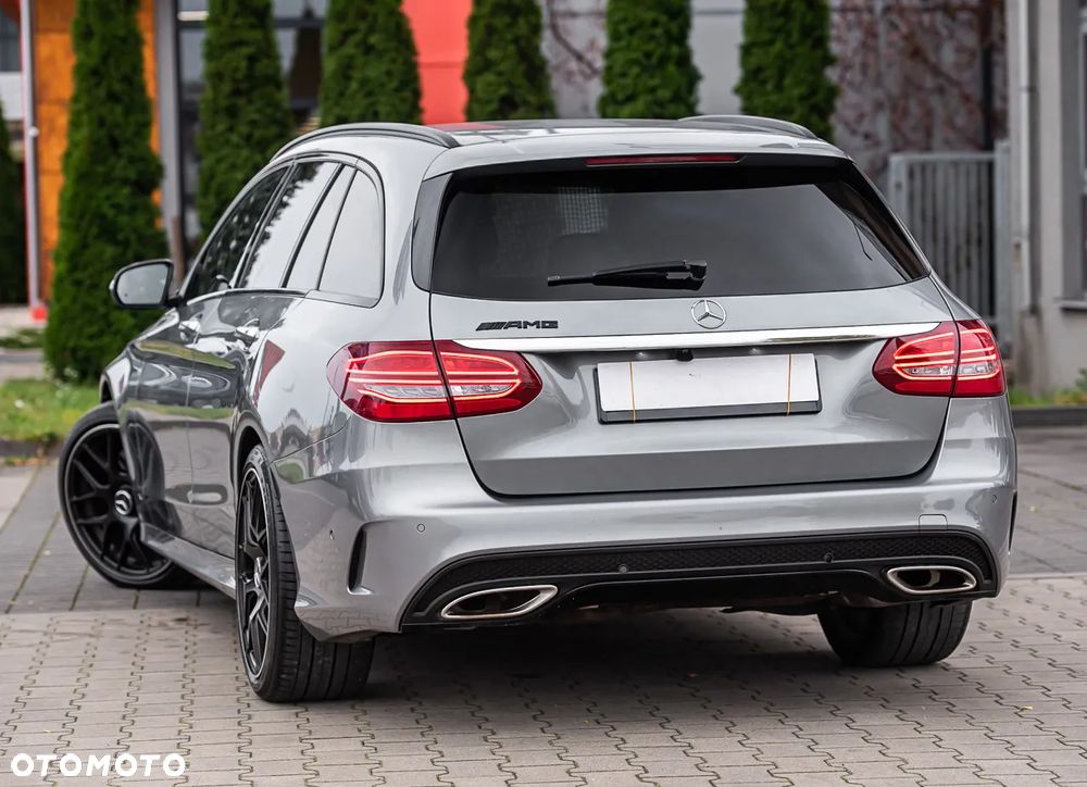 Mercedes-Benz Klasa C 400 4-Matic 9G-TRONIC - 8