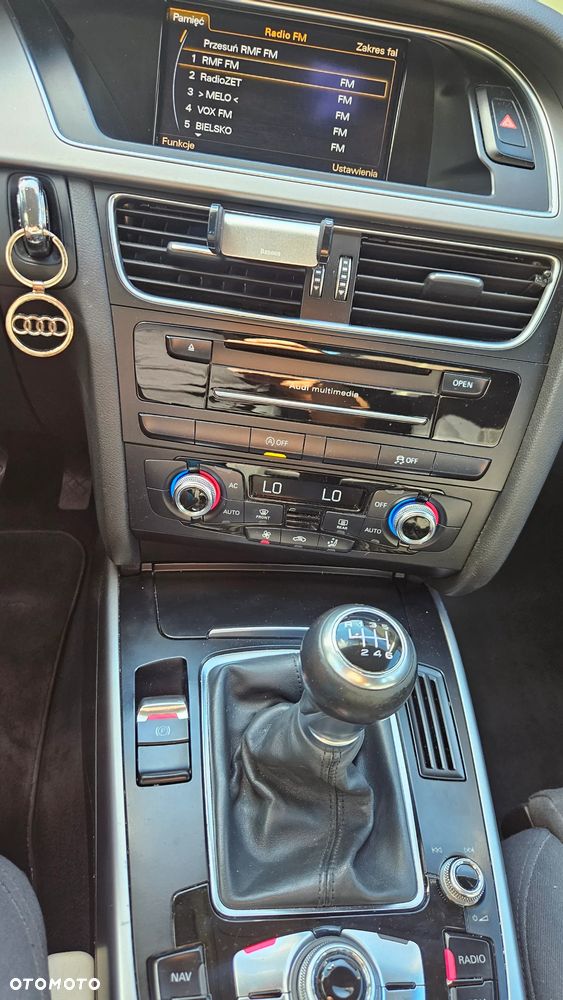 Audi A4 Limousine - 14