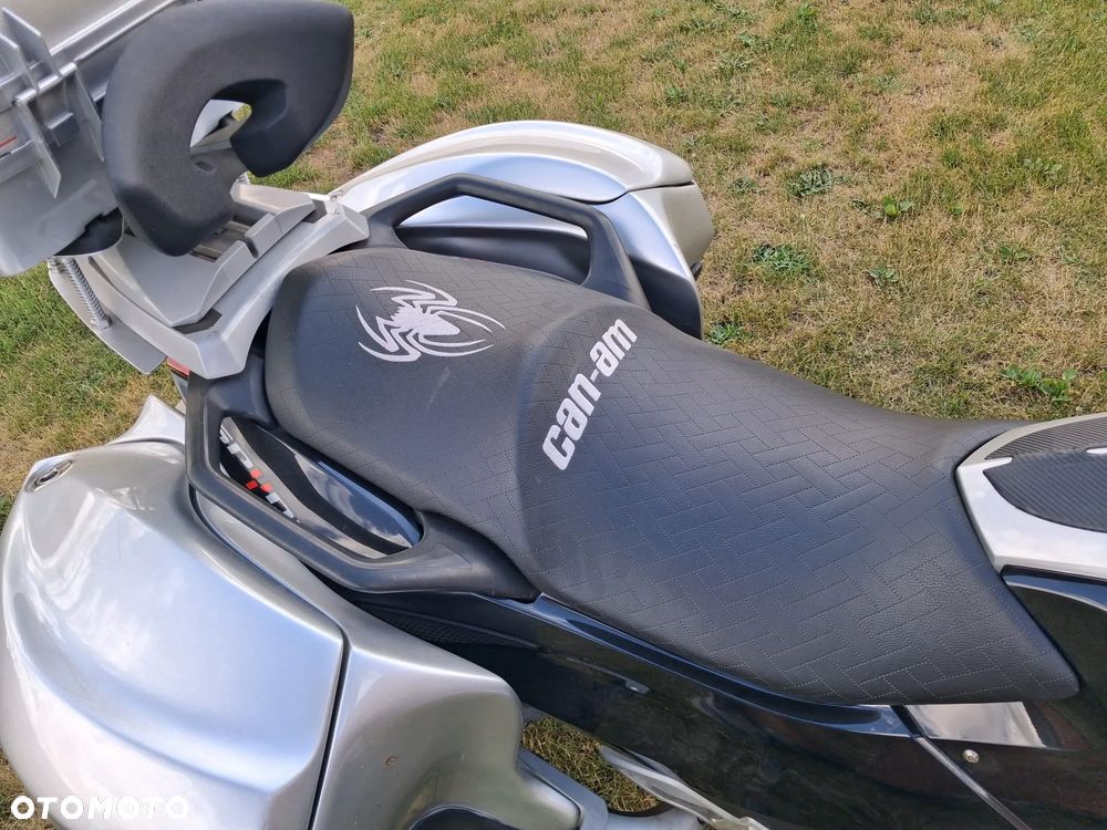 Can-Am Spyder - 5