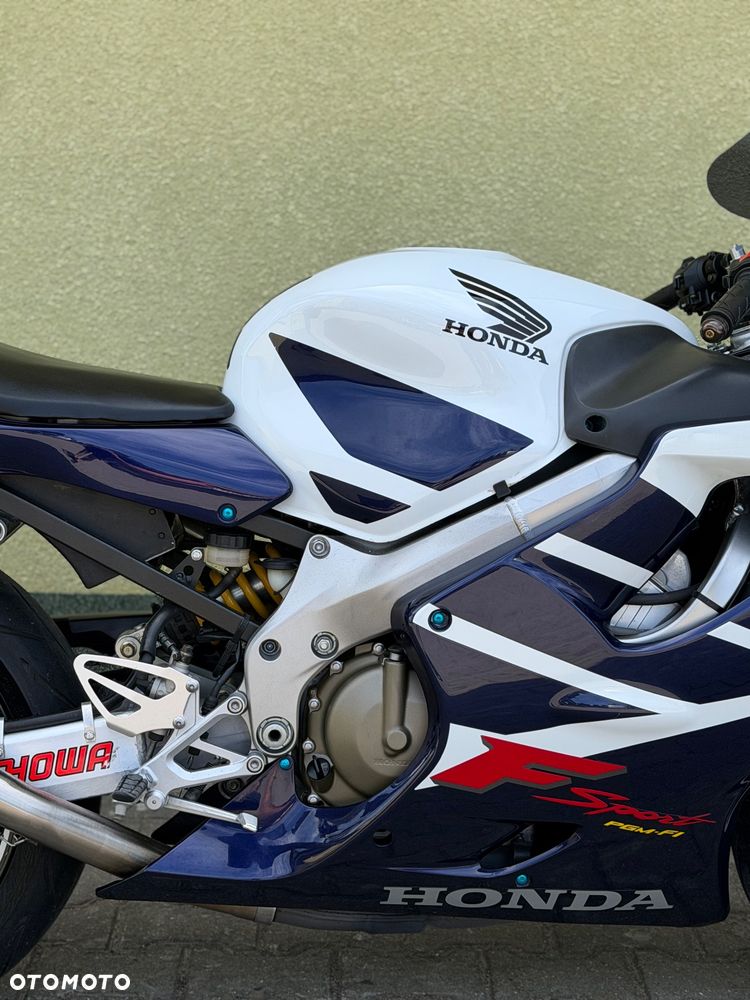 Honda CBR - 8