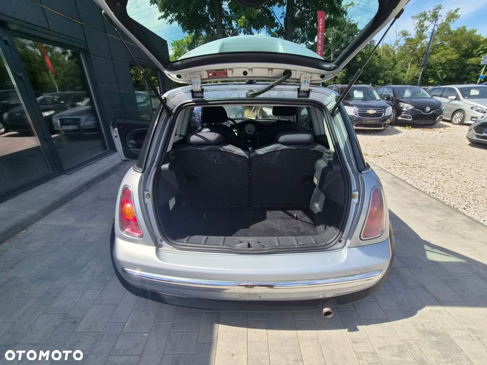 MINI Cooper Standard - 15