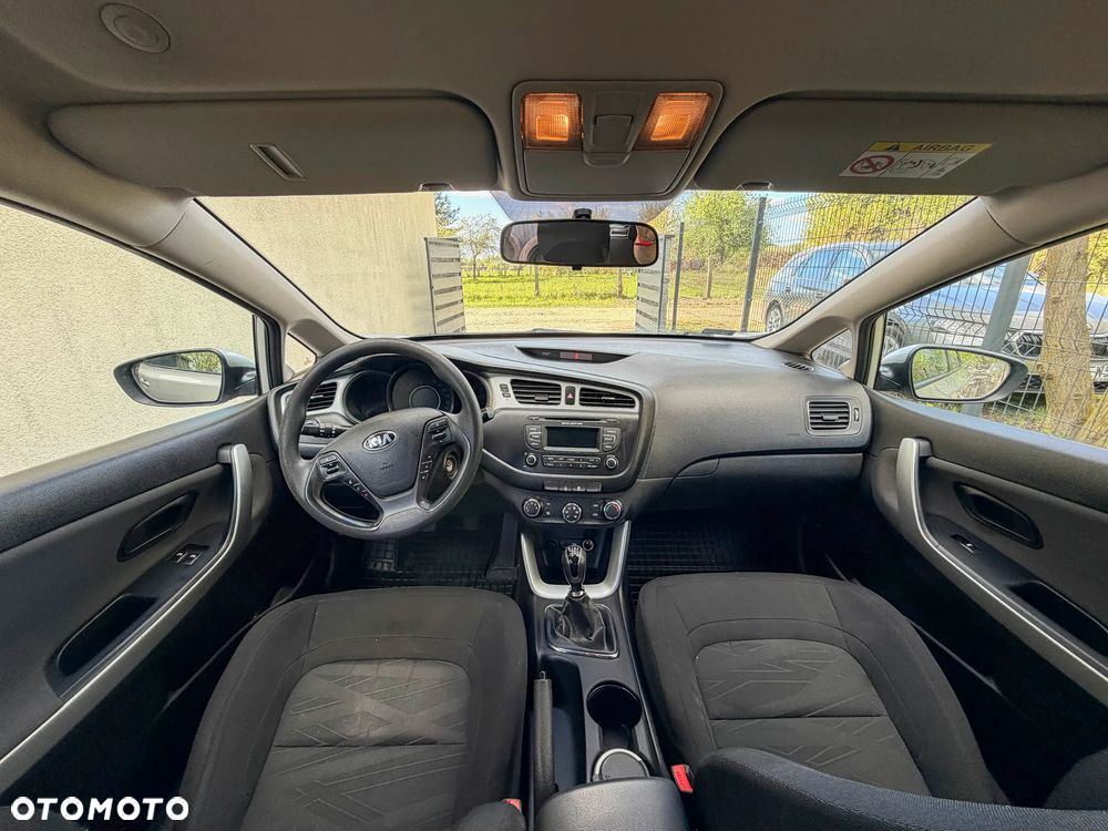 Kia Ceed 1.6 CRDi M - 11