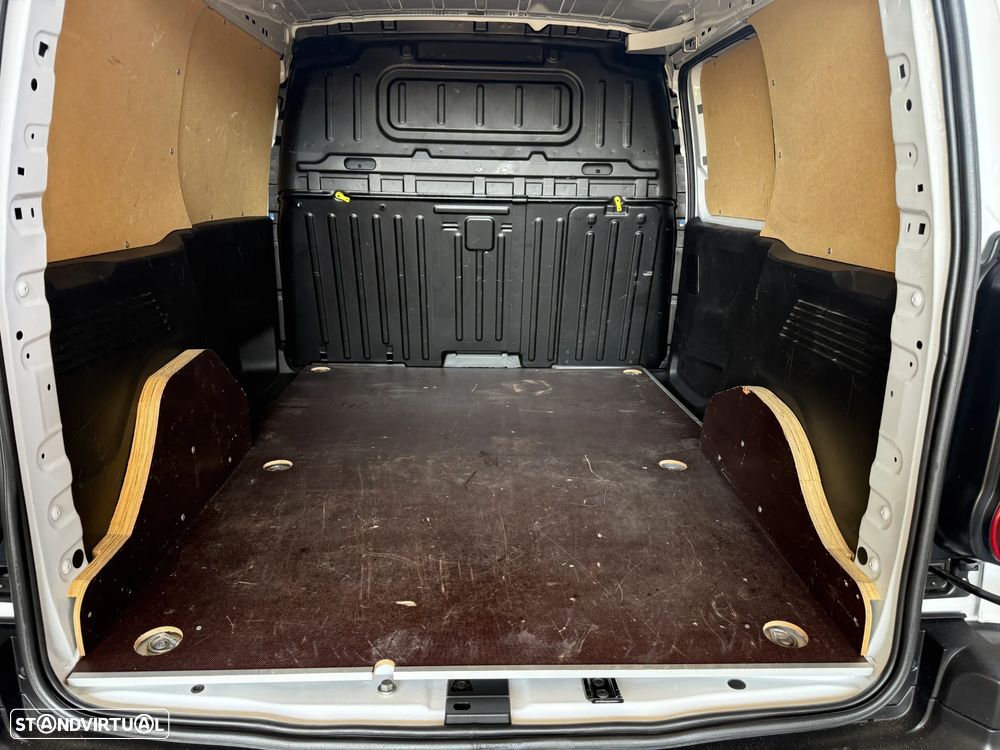 Peugeot Partner 1.5 BlueHdi Premium 102 cv 3 Lug 6 vel - 23
