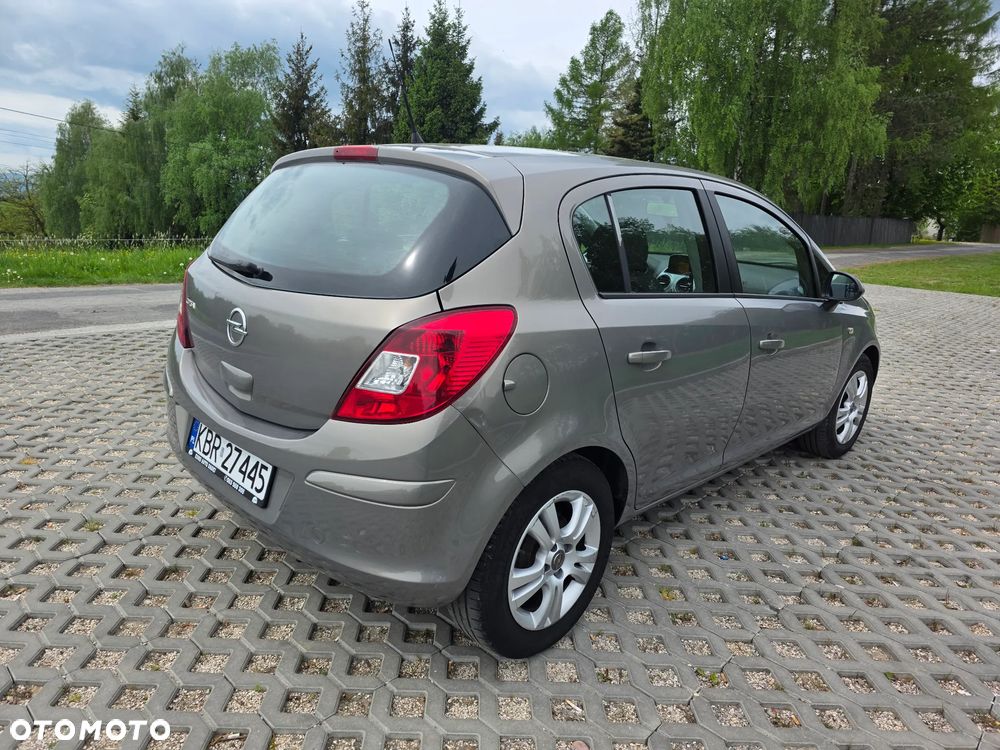 Opel Corsa 1.2 16V Enjoy - 4