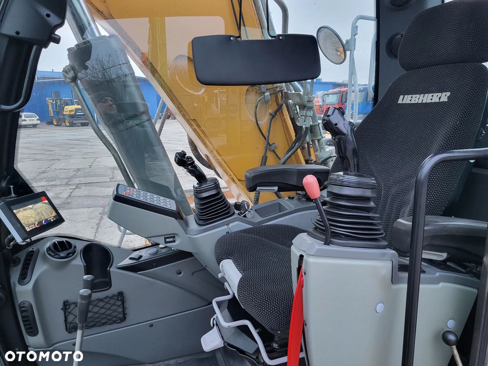Liebherr R 922 LC z Niemiec - 15