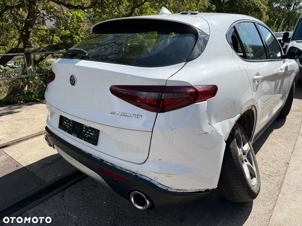 Alfa Romeo Stelvio 2.2 JTDM Q4 - 5