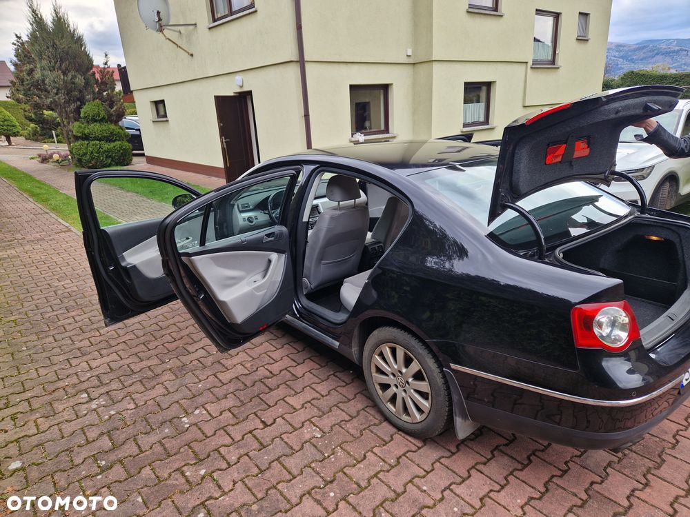 Volkswagen Passat 2.0 TDI Comfortline - 3