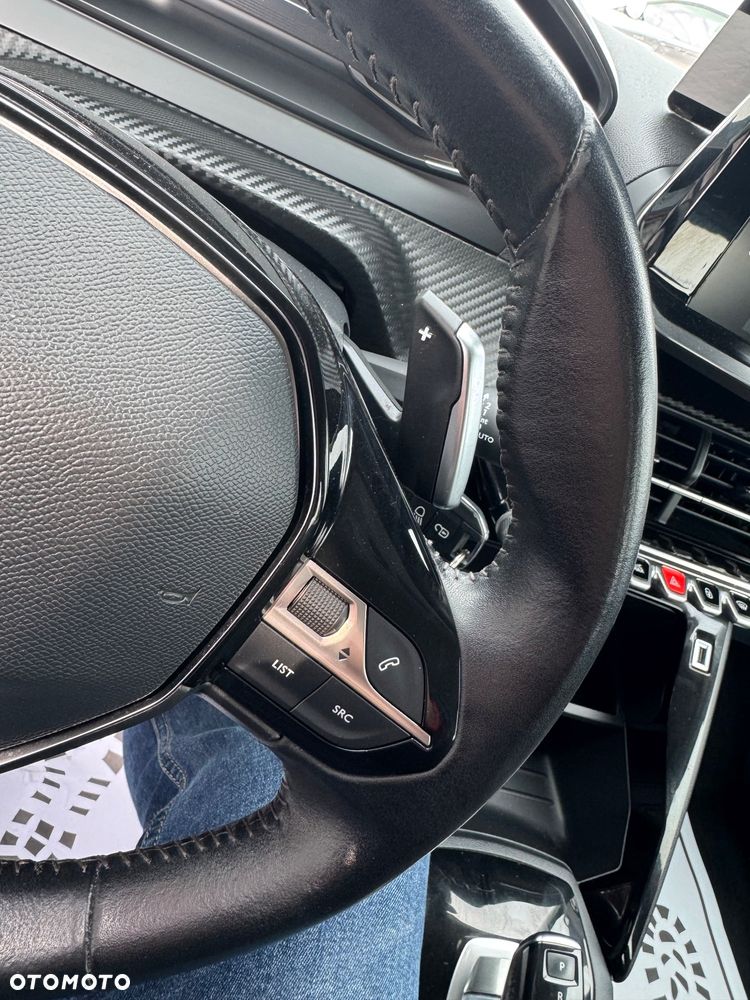 Peugeot 2008 1.2 PureTech Active S&S EAT8 - 25