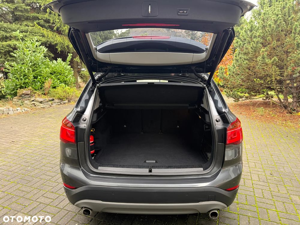 BMW X1 xDrive20d - 15
