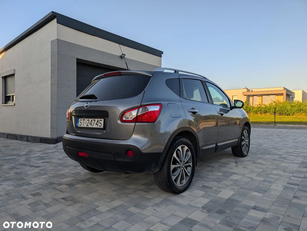 Nissan Qashqai 2.0 dCi 4x4 Tekna Premium - 12