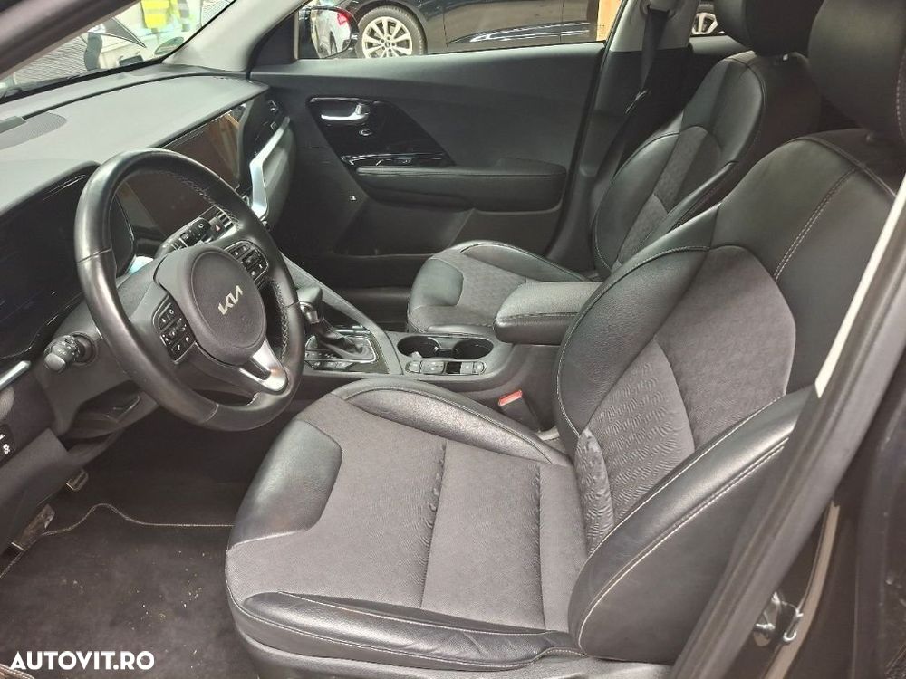 Kia Niro 1.6 GDI PHEV 2WD Aut. Spirit - 3