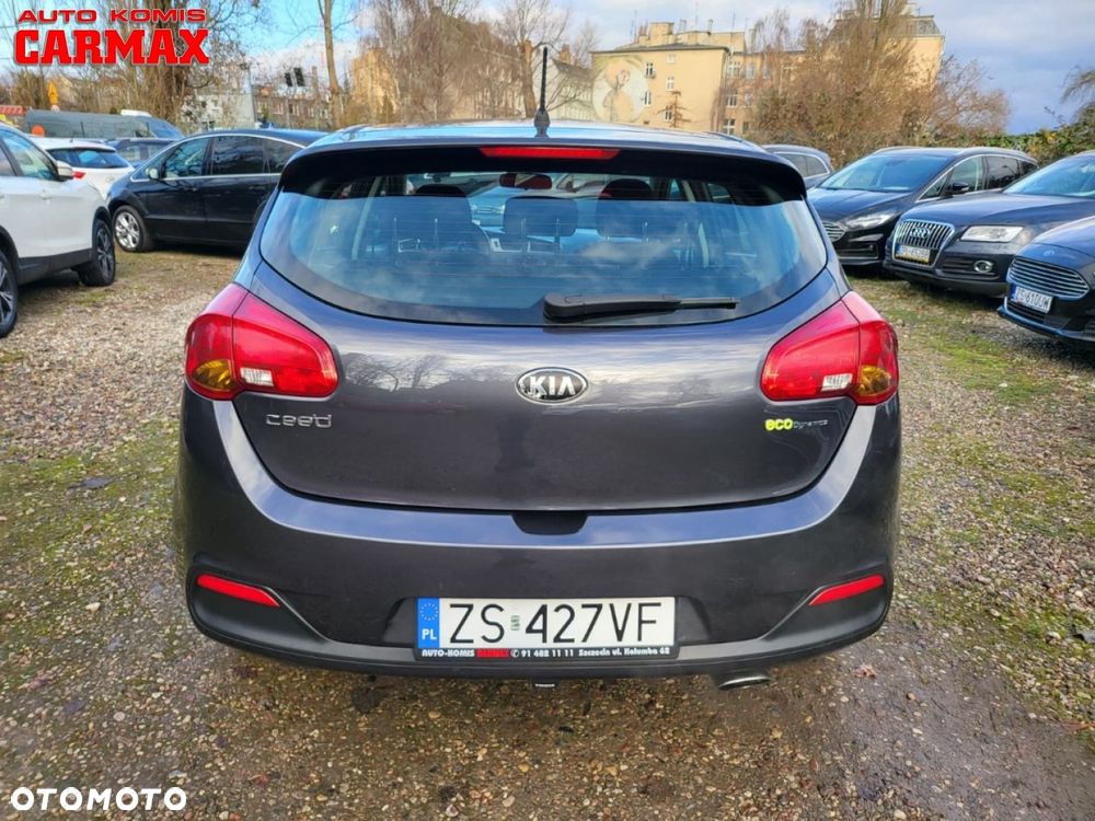 Kia Ceed - 6