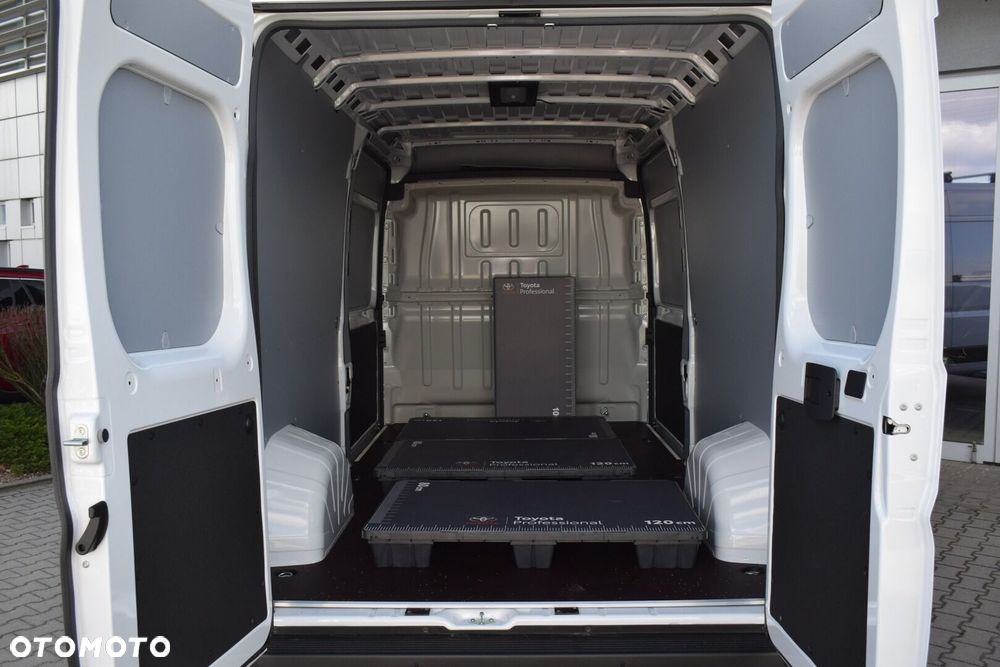 Toyota PROACE MAX - 12