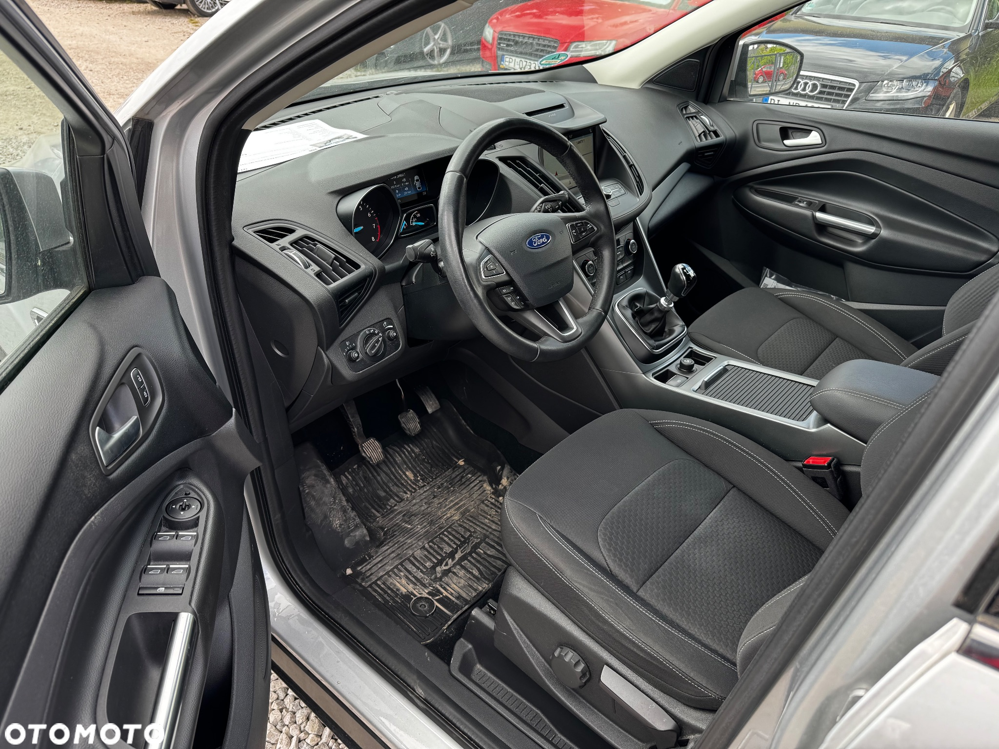 Ford Kuga 1.5 EcoBoost 2x4 Cool & Connect - 23