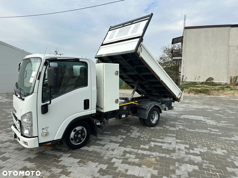 Isuzu M 21 - 1